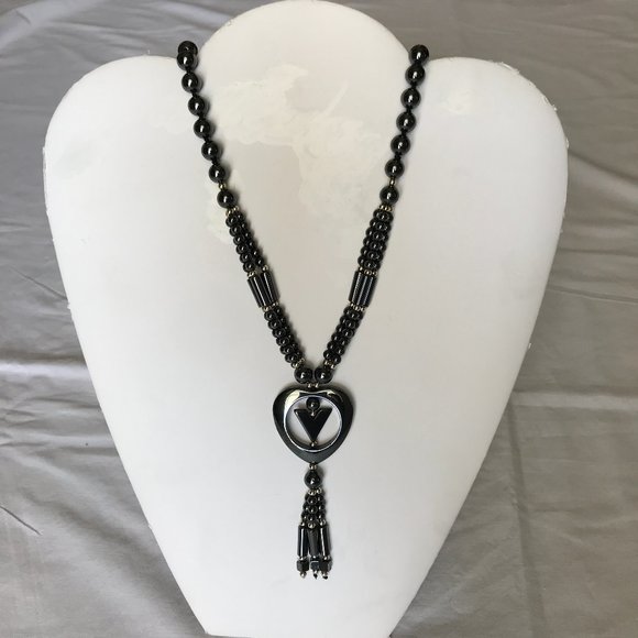 🌻 🌸 Hematite Necklace – Bold Geometic Design – Pristine Condition - Picture 5 of 11